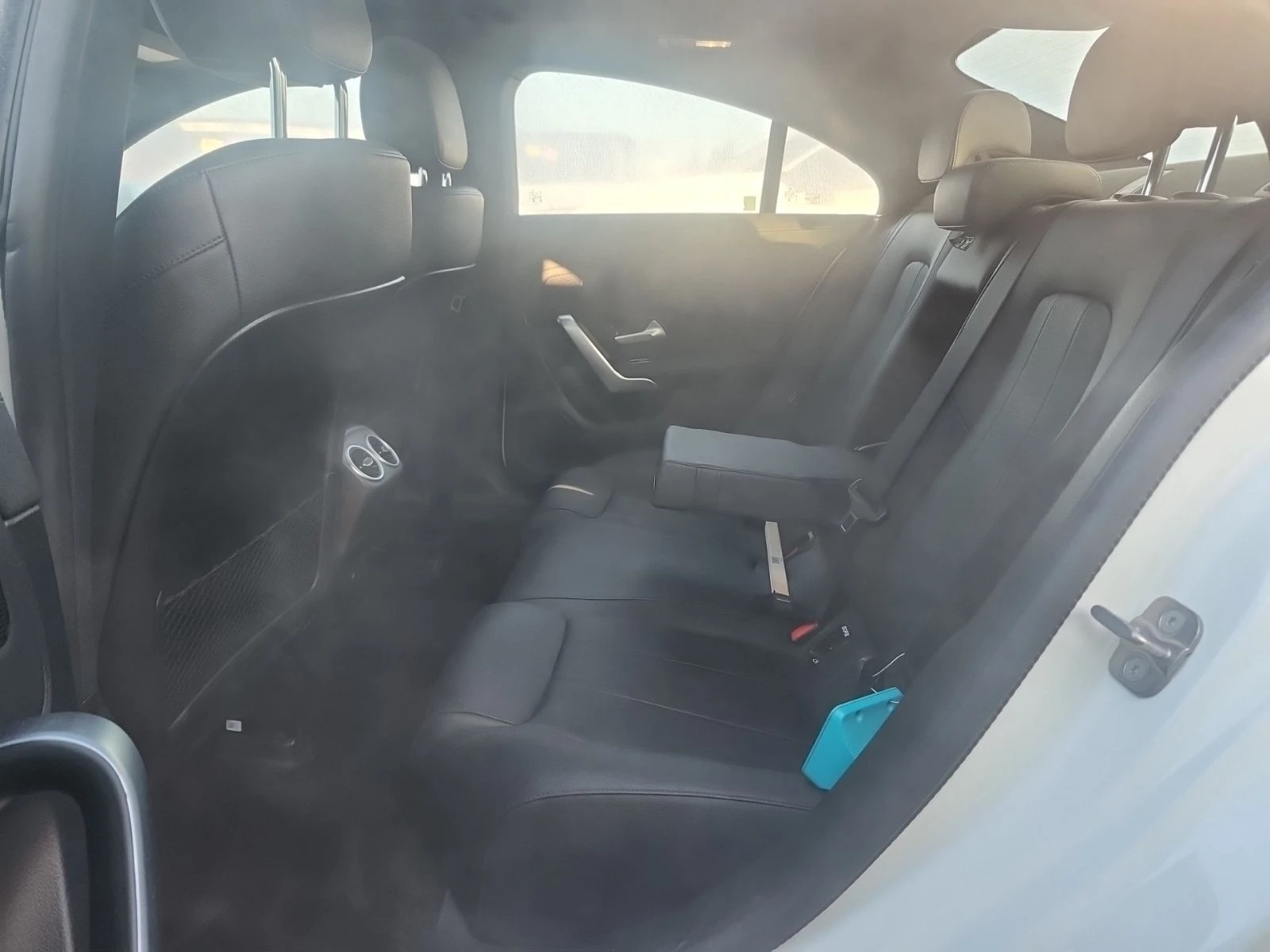 Mercedes-Benz CLA 250 С РЕГИСТРАЦИЯ & АВТО КРЕДИТ, снимка 11 - Автомобили и джипове - 53812067