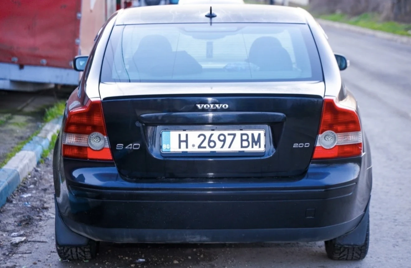 Volvo S40 2.0 D, снимка 3 - Автомобили и джипове - 53939744