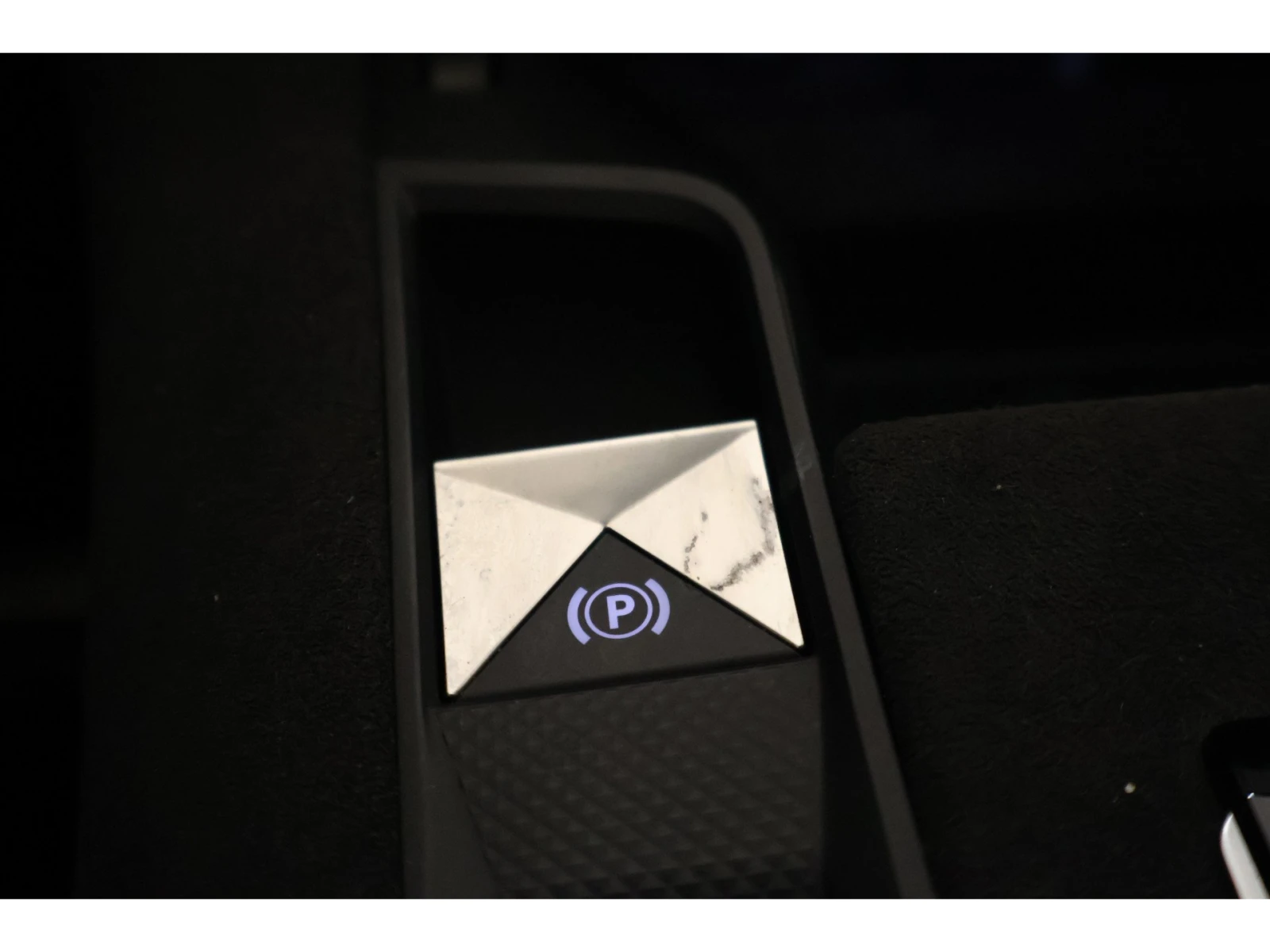 DS DS 7 Performance Line , снимка 14 - Автомобили и джипове - 53962295