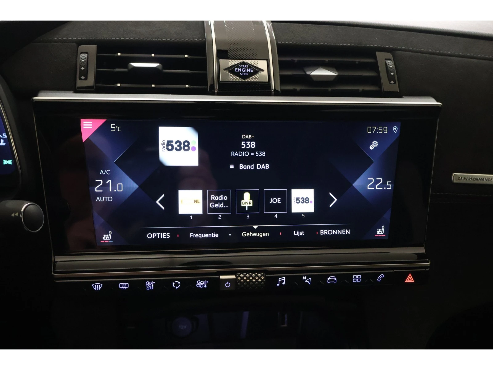 DS DS 7 Performance Line , снимка 9 - Автомобили и джипове - 53962295