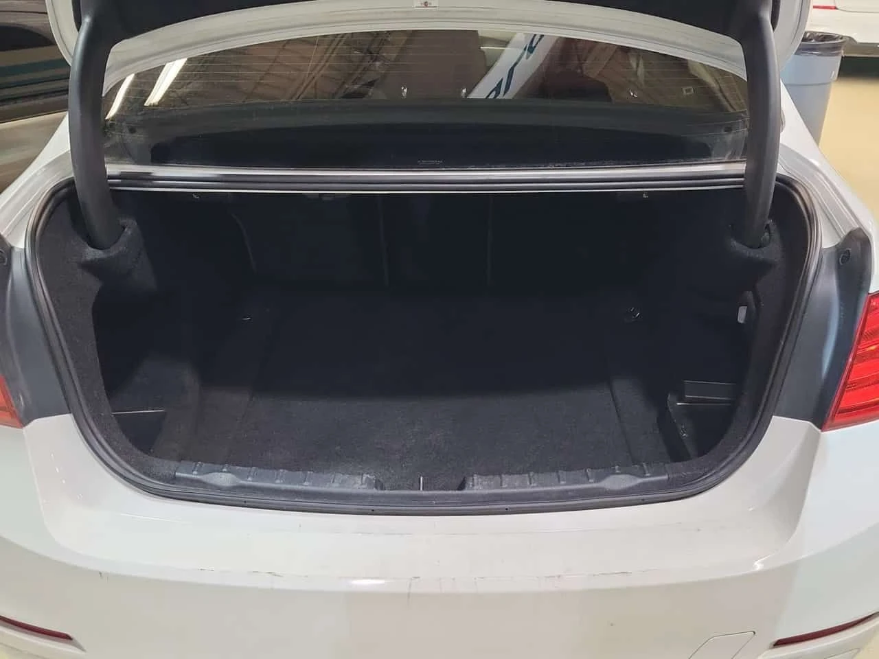 BMW 320 * XDRIVE * CARFAX * ���������������� * 2 ����� | Mobile.bg � ����������� 13