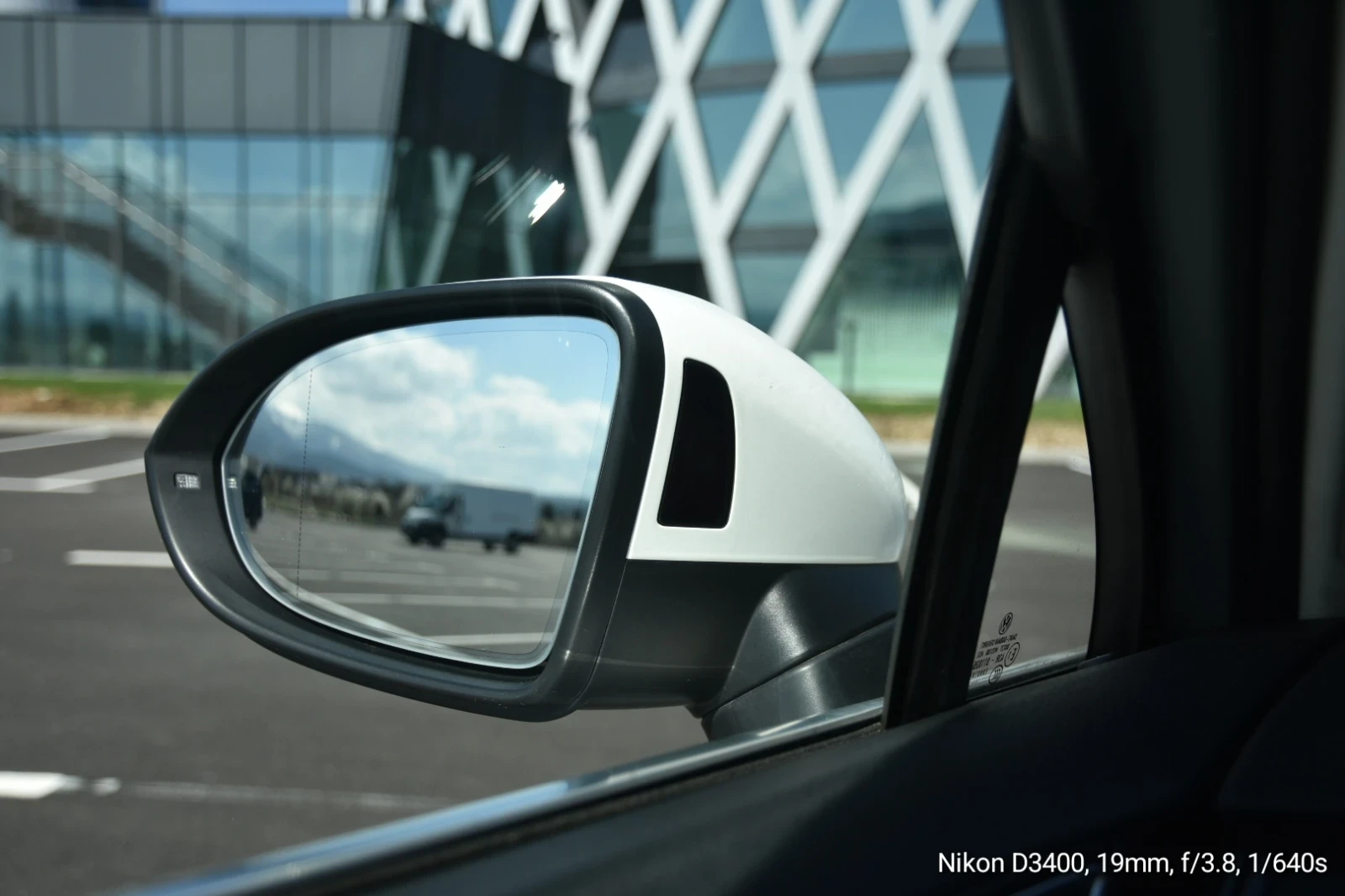 VW Passat 2.0 TDI 150 кс., снимка 16 - Автомобили и джипове - 54097199