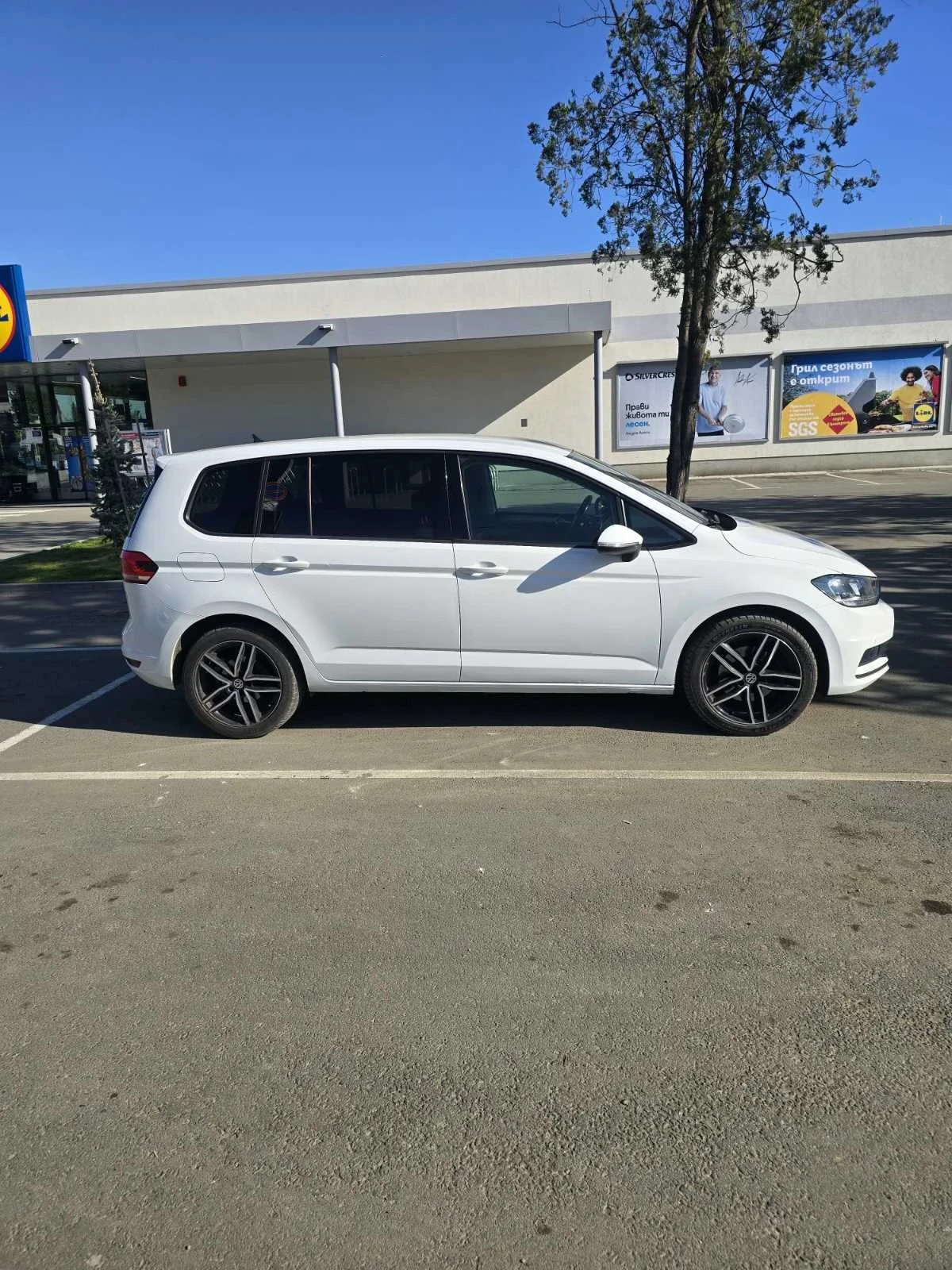 VW Touran, снимка 3 - Автомобили и джипове - 54316965