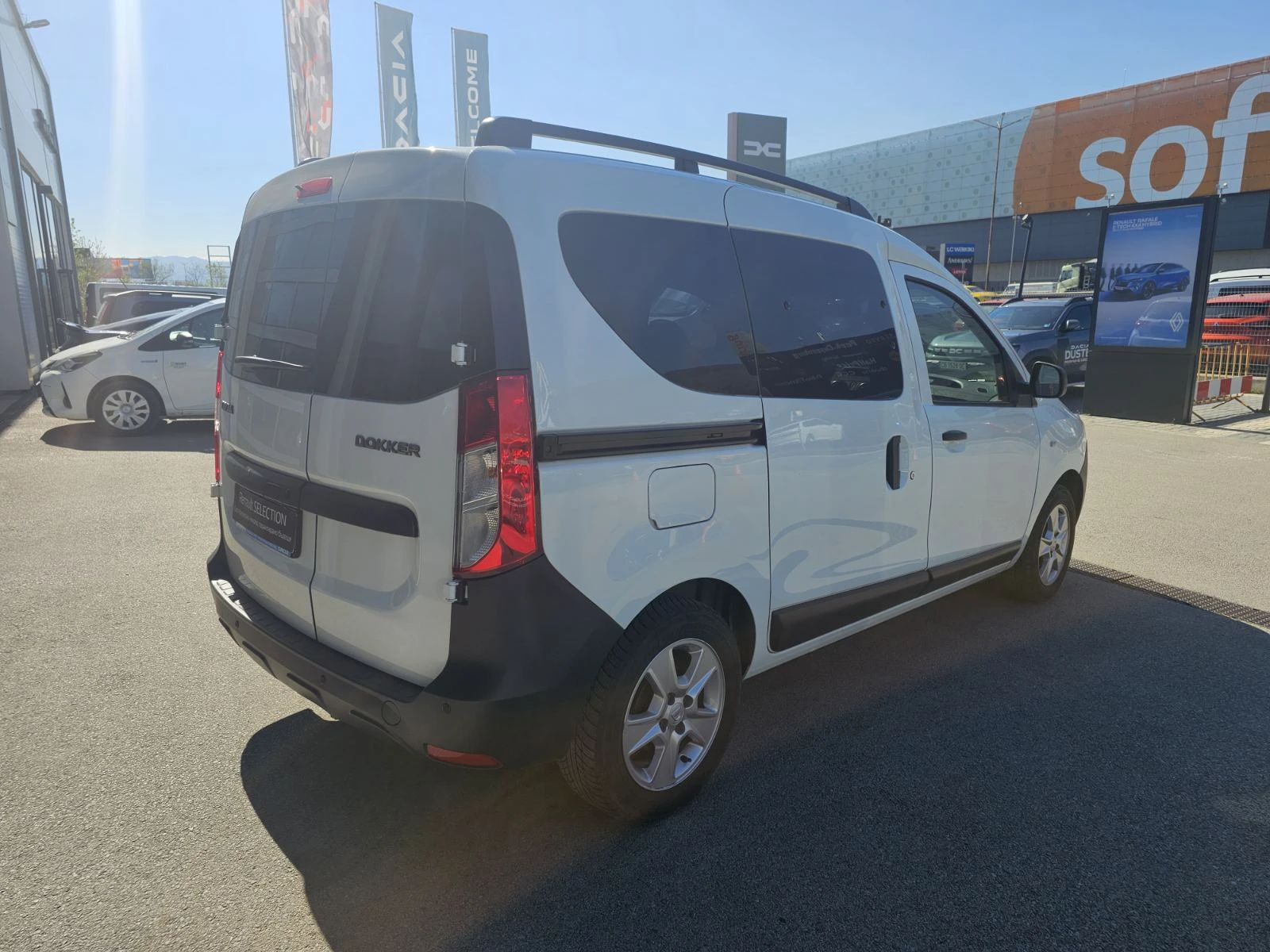 Dacia Dokker dCi 95 к.с. Дизел Stop & Start, снимка 5 - Автомобили и джипове - 54358758