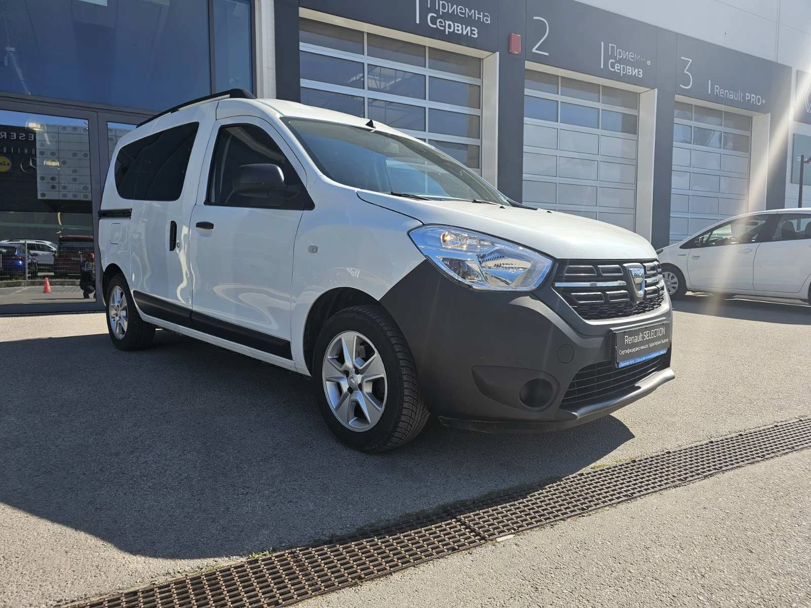 Dacia Dokker dCi 95 к.с. Дизел Stop & Start, снимка 2 - Автомобили и джипове - 54358758