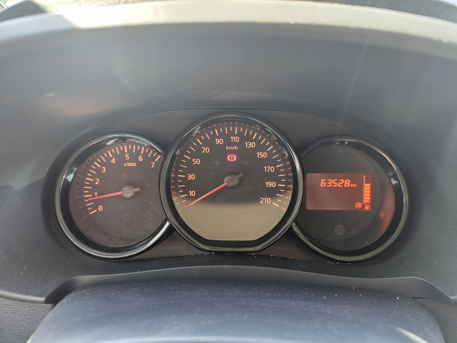 Dacia Dokker dCi 95 к.с. Дизел Stop & Start, снимка 8 - Автомобили и джипове - 54358758