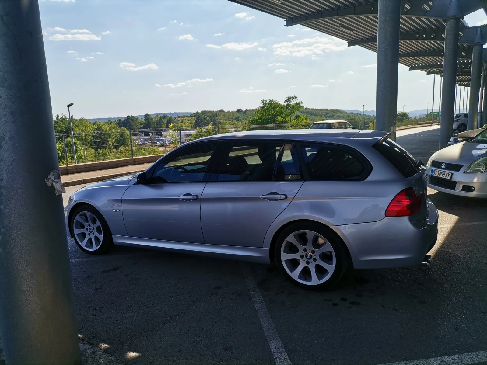 BMW 330, снимка 5 - Автомобили и джипове - 54477112