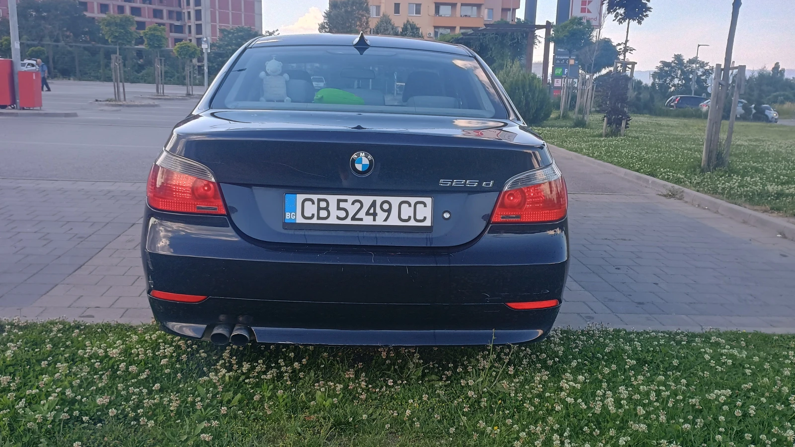 BMW 525 E60 Facelift, снимка 3 - Автомобили и джипове - 54990384