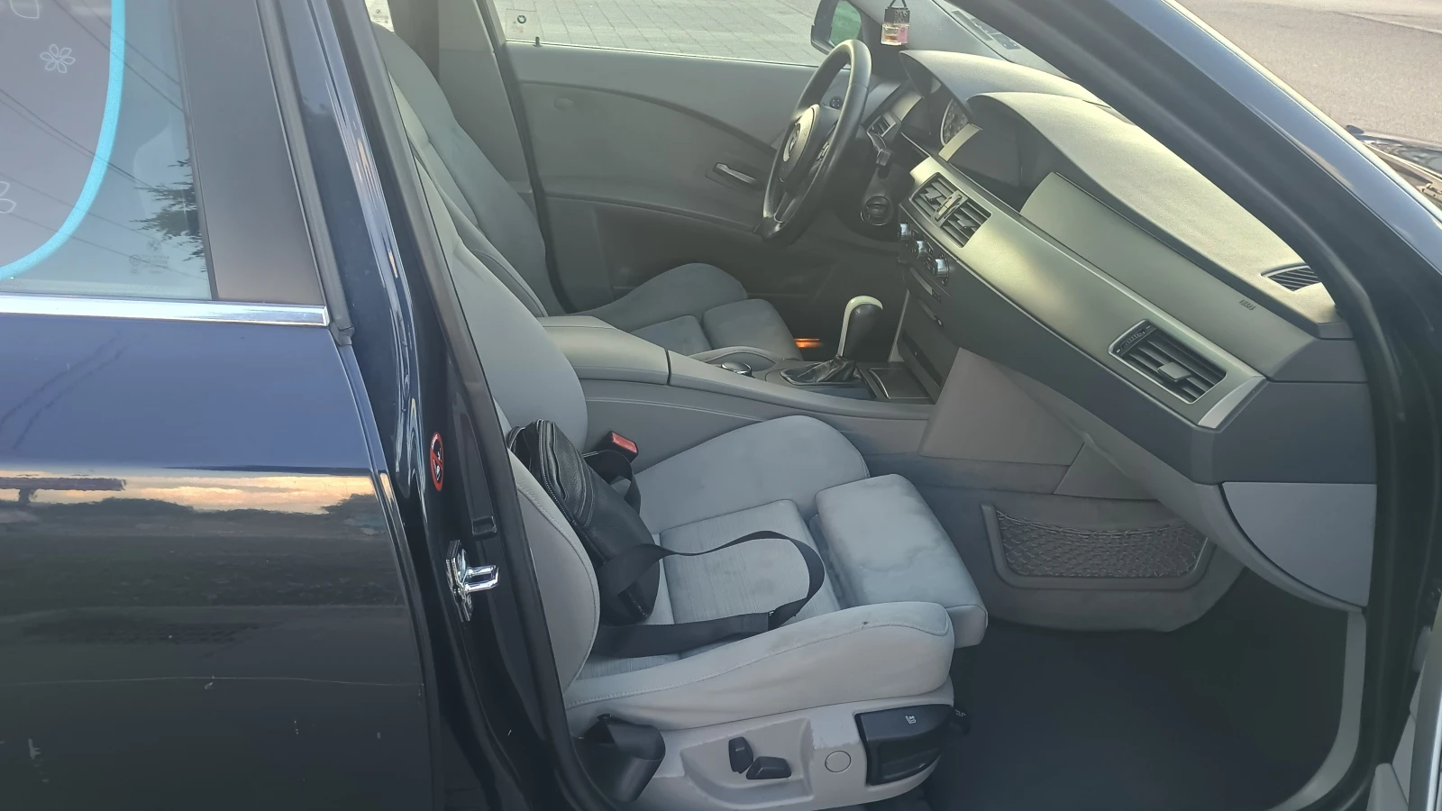 BMW 525 E60 Facelift, снимка 13 - Автомобили и джипове - 54990384