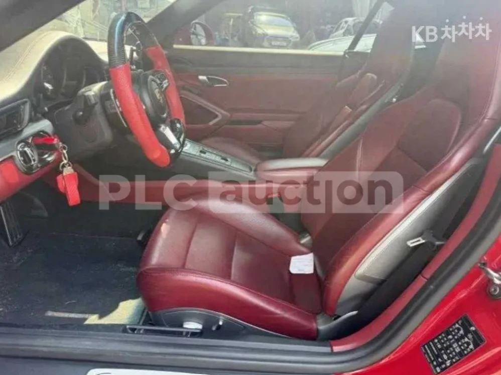 Porsche 911 CARRERA 4 GTS, снимка 9 - Автомобили и джипове - 55163734