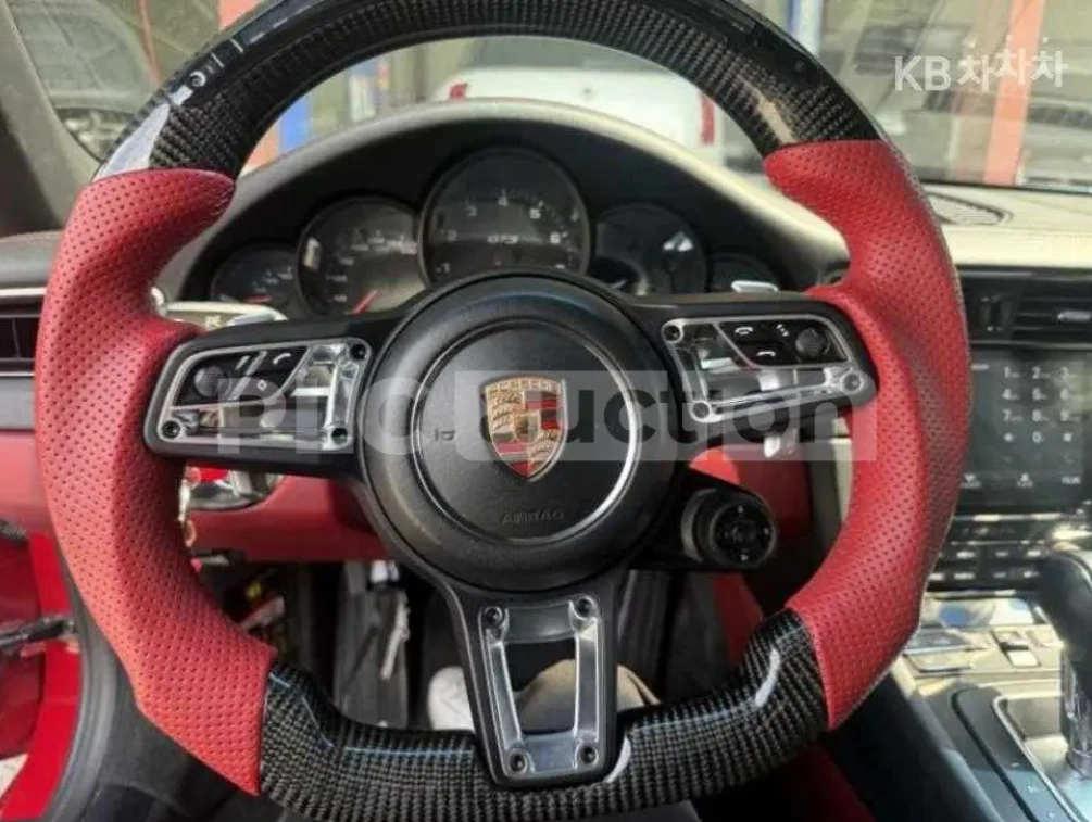 Porsche 911 CARRERA 4 GTS, снимка 6 - Автомобили и джипове - 55163734