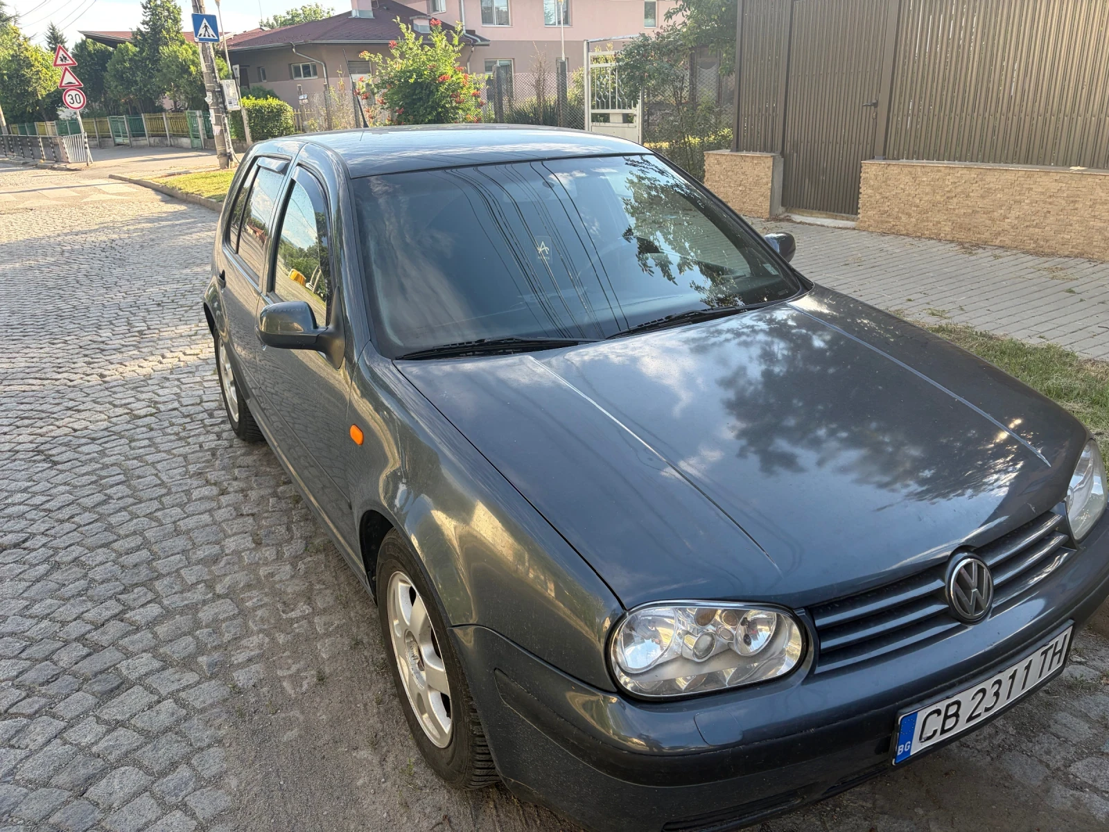 VW Golf, снимка 3 - Автомобили и джипове - 55229907