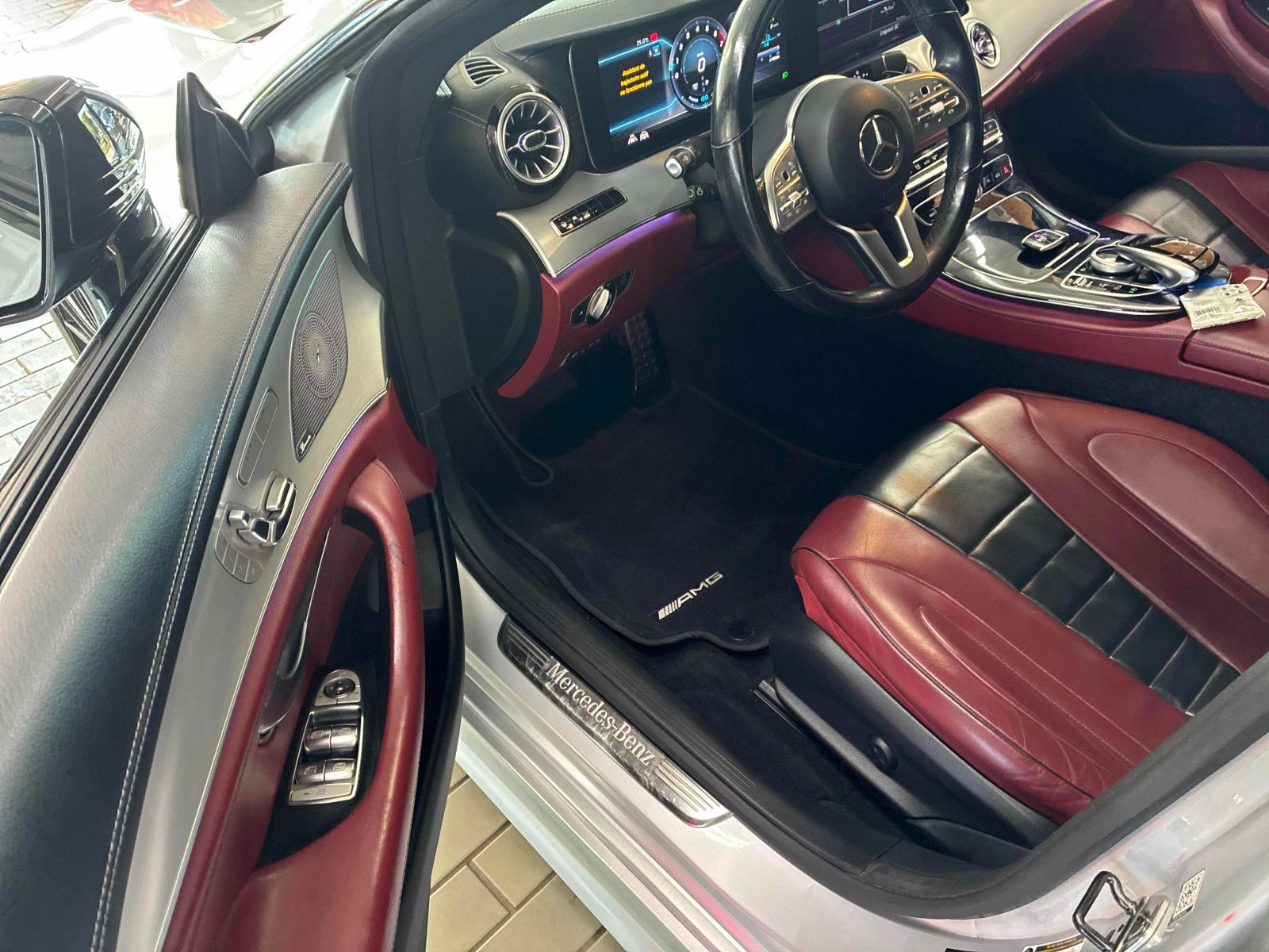 Mercedes-Benz CLS 450 4MATIC * BURMESTER* ДИСТРОНИК* 360 КАМЕРА* ОБДУХВА, снимка 7 - Автомобили и джипове - 55936356