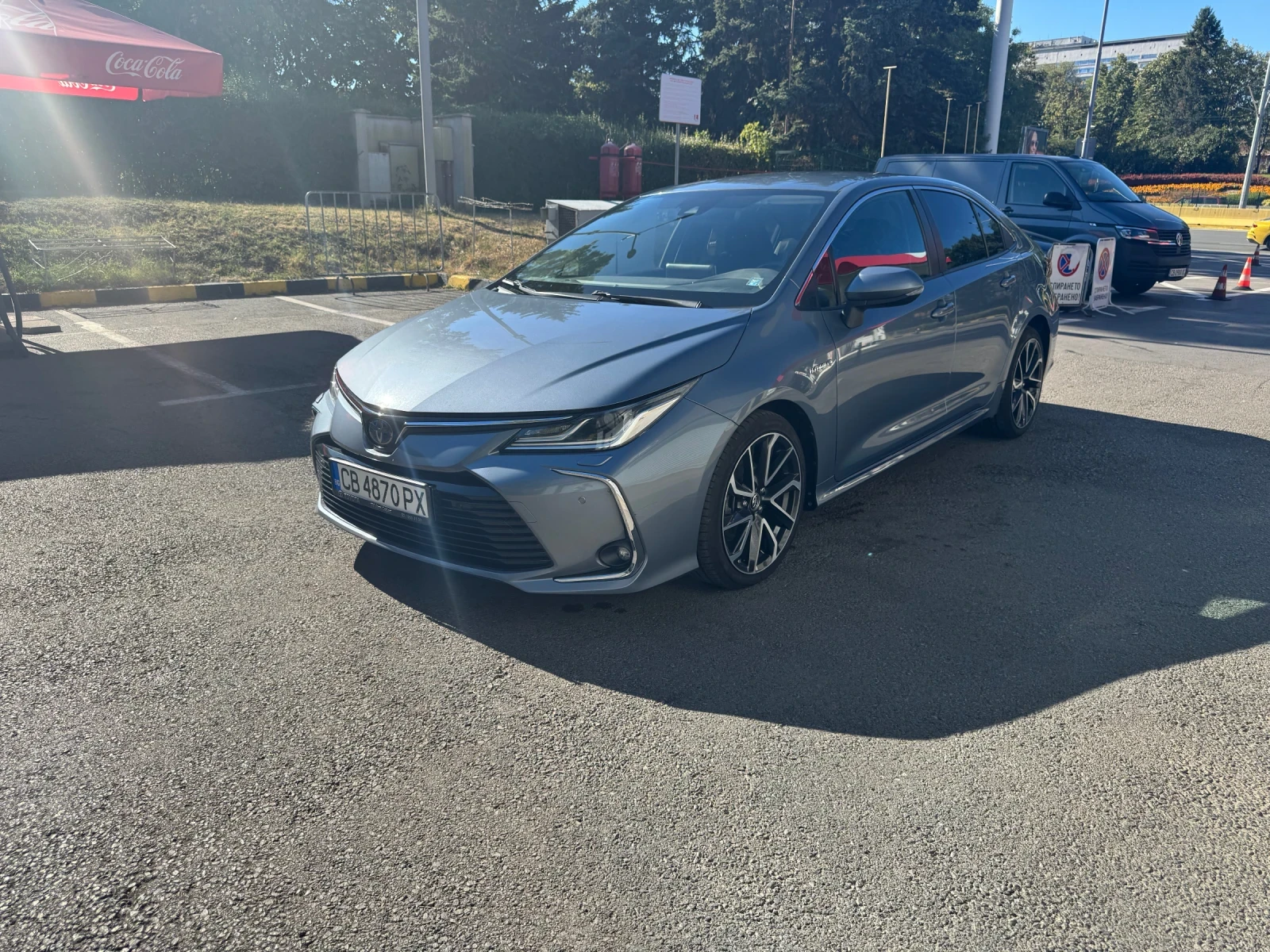 Toyota Corolla 1.8 Hybrid Luxury Plus, снимка 5 - Автомобили и джипове - 55962052