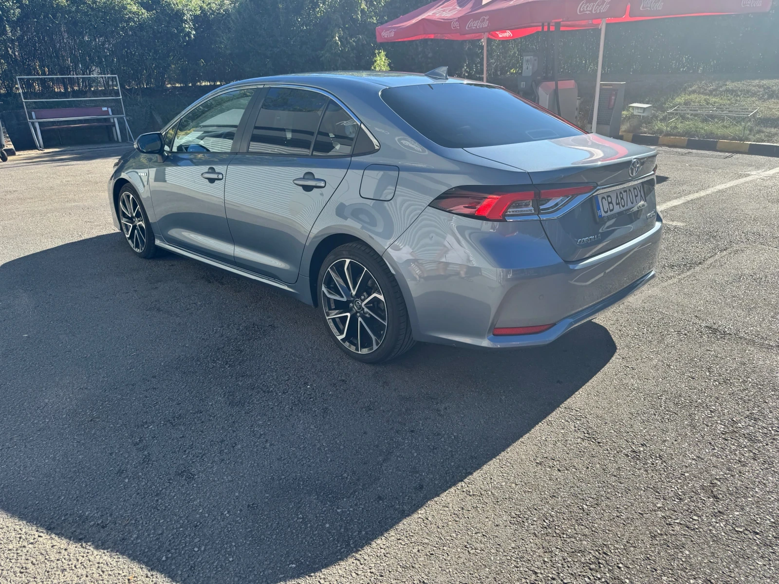 Toyota Corolla 1.8 Hybrid Luxury Plus, снимка 4 - Автомобили и джипове - 55962052