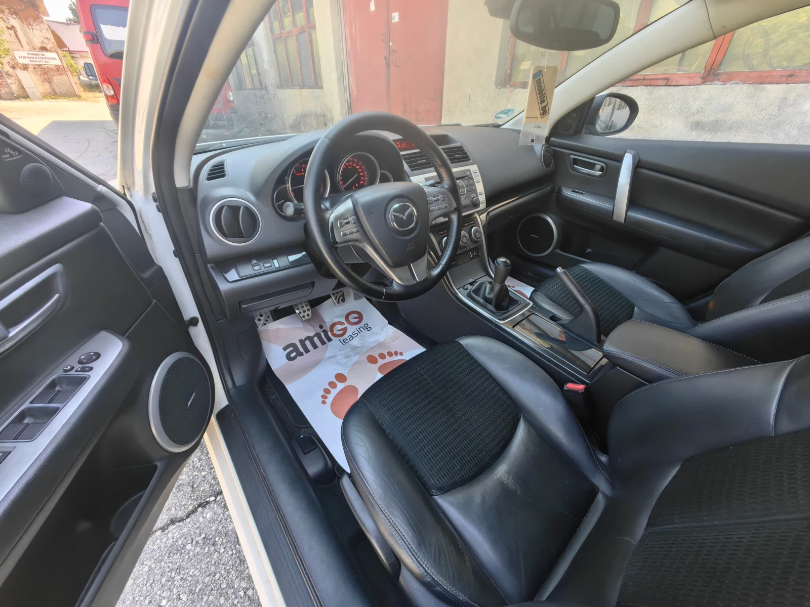 Mazda 6 2.5 бензин 170 кс, Отлична , снимка 12 - Автомобили и джипове - 55994709