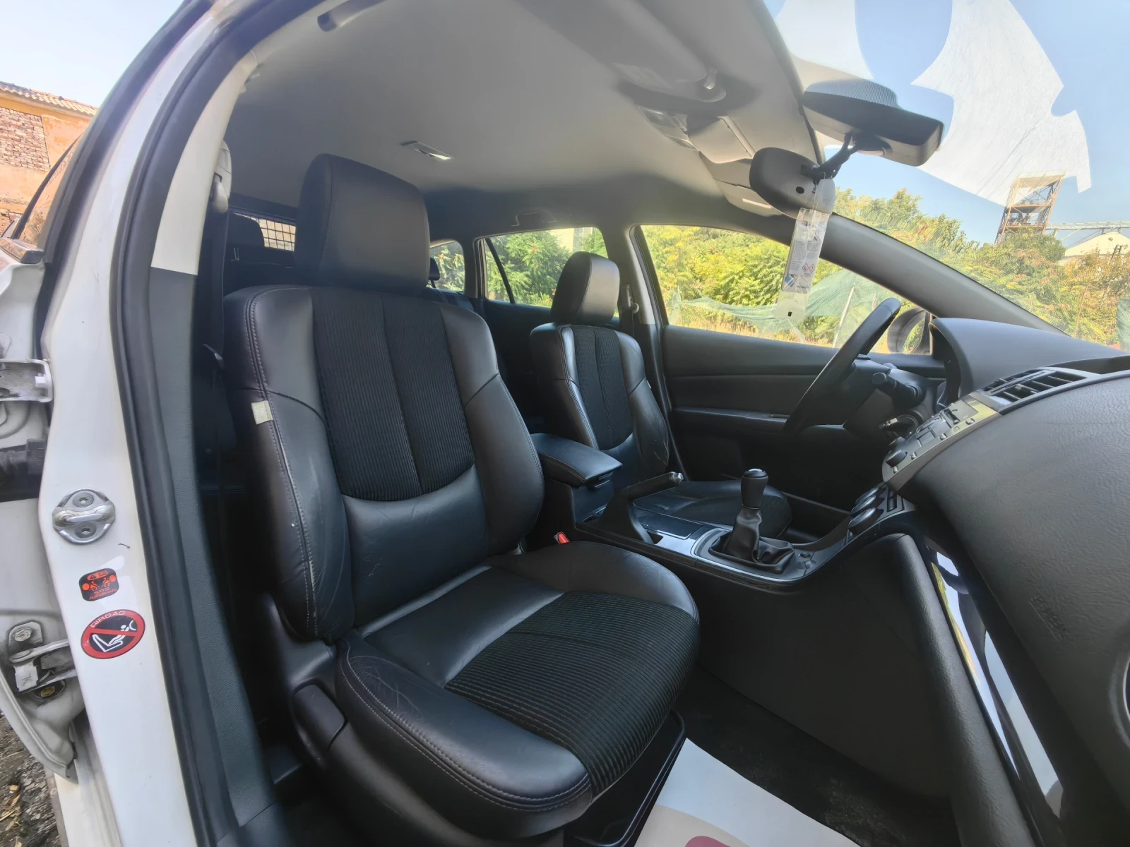 Mazda 6 2.5 бензин 170 кс, Отлична , снимка 16 - Автомобили и джипове - 55994709