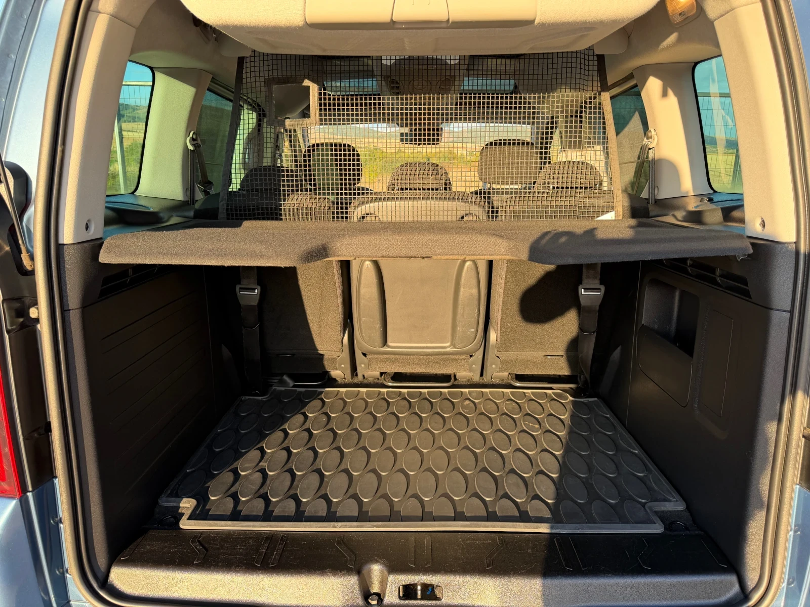 Citroen Berlingo 1.6hdi -100к.с multispace, снимка 11 - Автомобили и джипове - 56183866