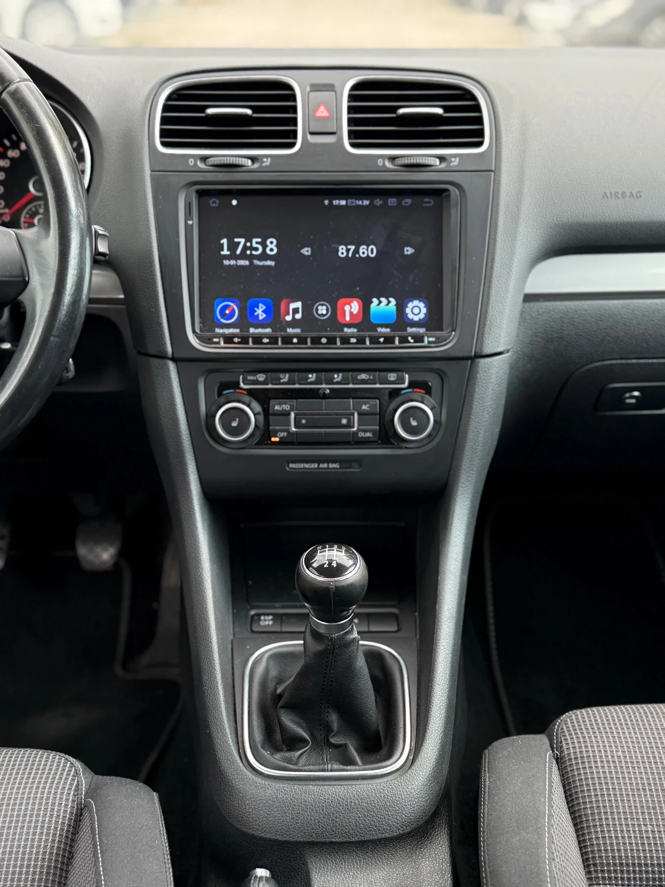 VW Golf VW Golf 6 1.4 бензин, снимка 12 - Автомобили и джипове - 56311285