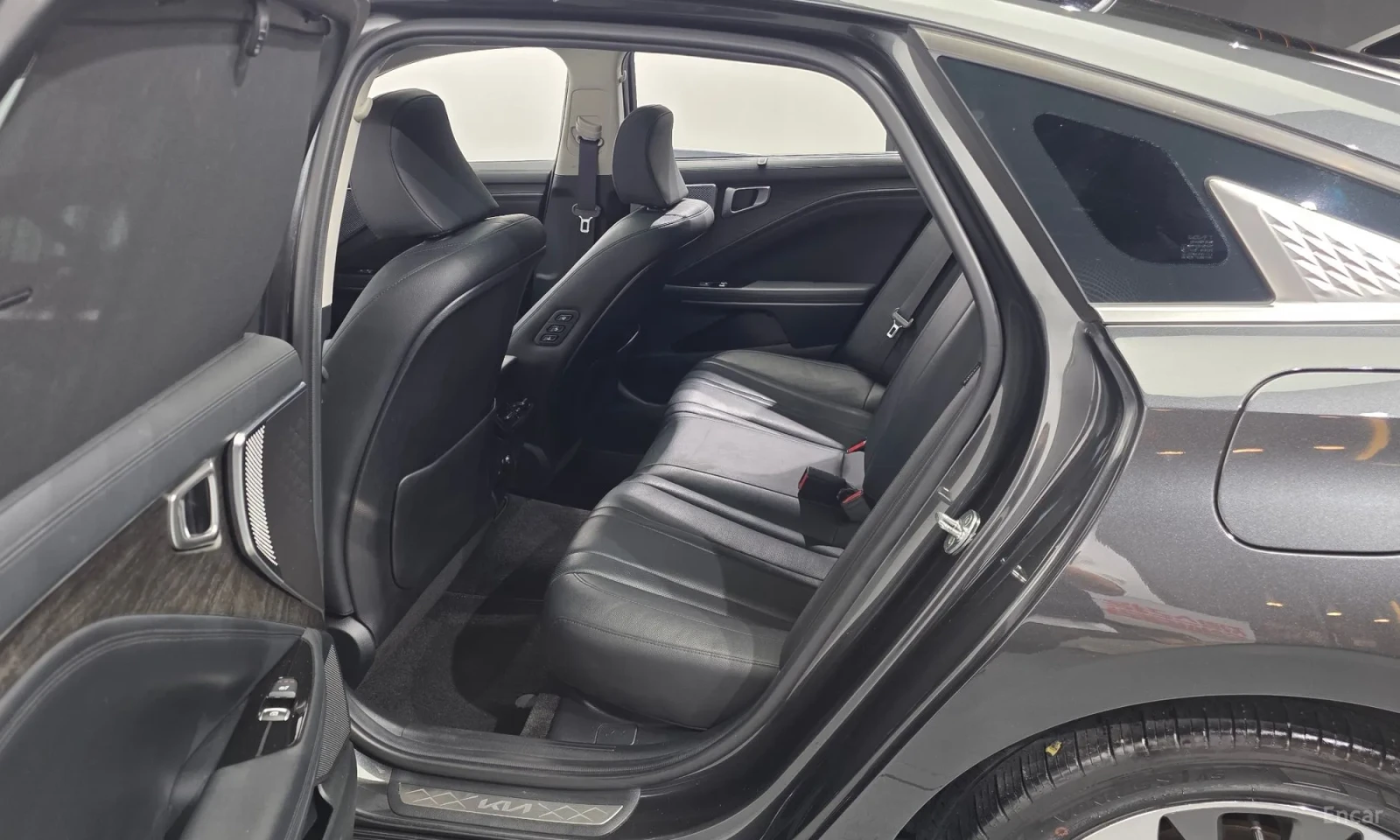 Kia K8 Noblesse Испълнение\Фулл екстри, снимка 11 - Автомобили и джипове - 56374042