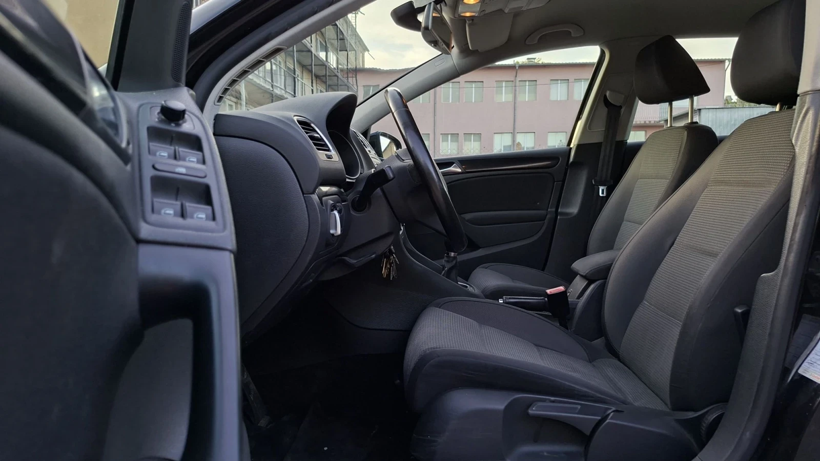 VW Golf 2.0TDI , снимка 11 - Автомобили и джипове - 56436596