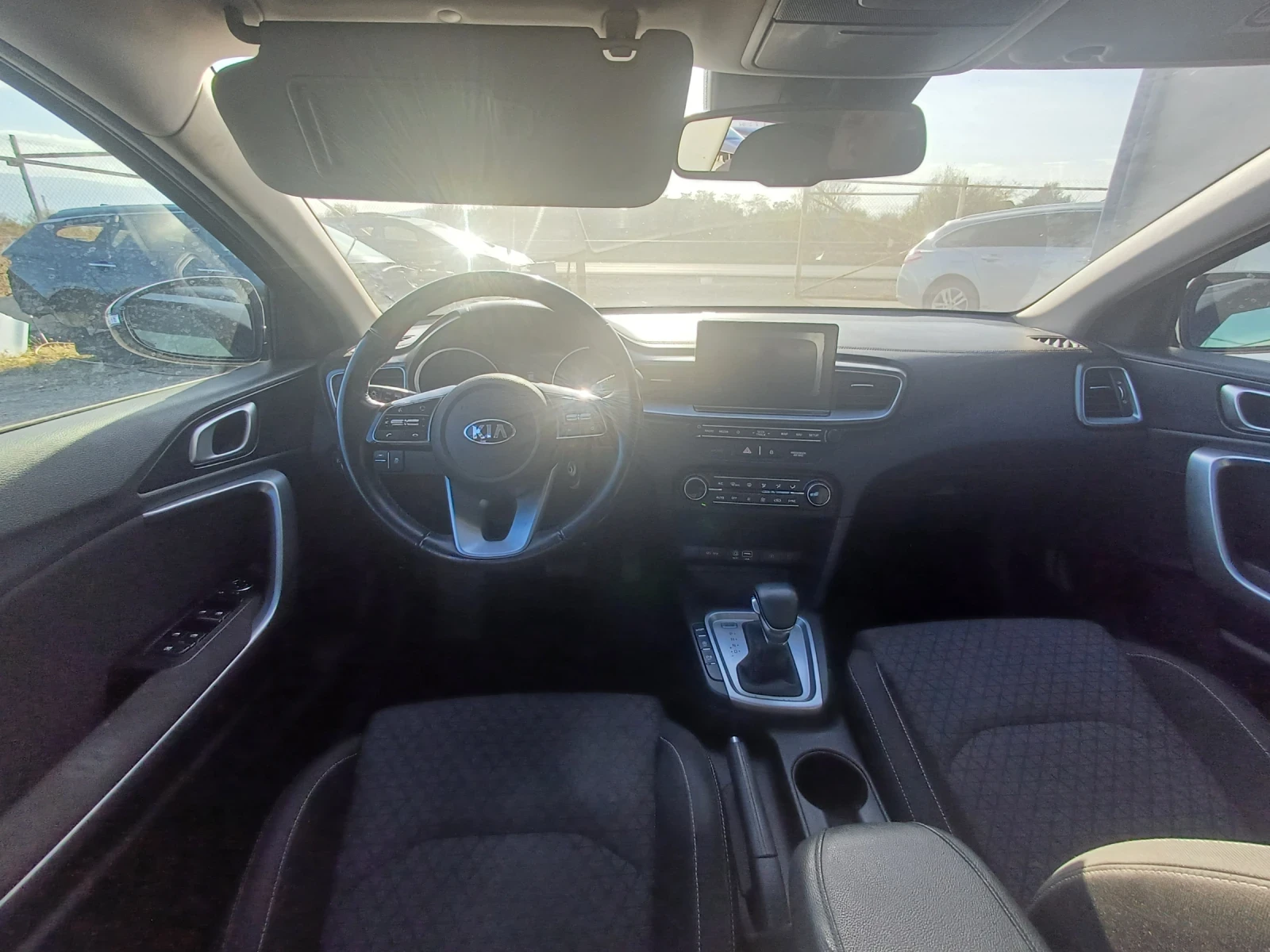 Kia Ceed, снимка 5 - Автомобили и джипове - 56600364