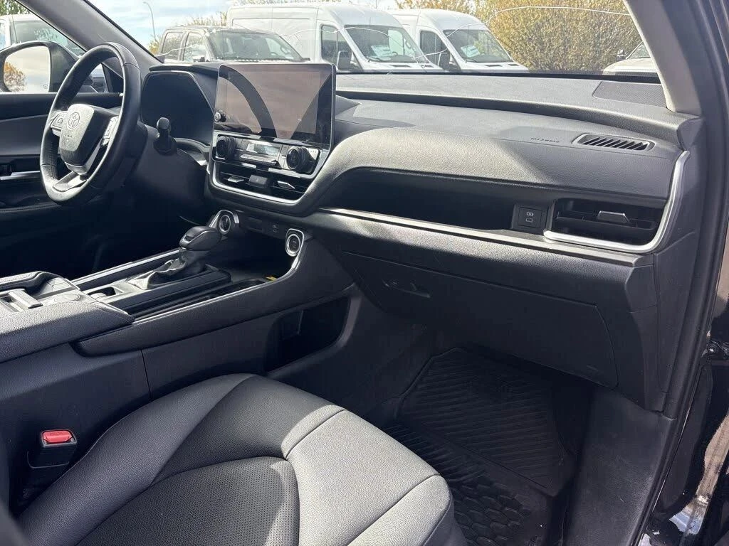Toyota Grand Highlander, снимка 12 - Автомобили и джипове - 56728975