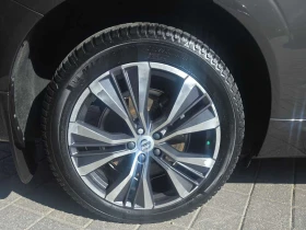 Volvo XC60 Momentum  CARFAX, снимка 13