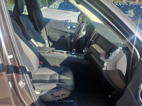 Volvo XC60 Momentum  CARFAX, снимка 15
