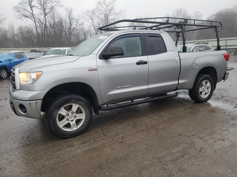 Toyota Tundra DOUBLE CAB SR5 5.7L V8, снимка 1 - Автомобили и джипове - 49282898