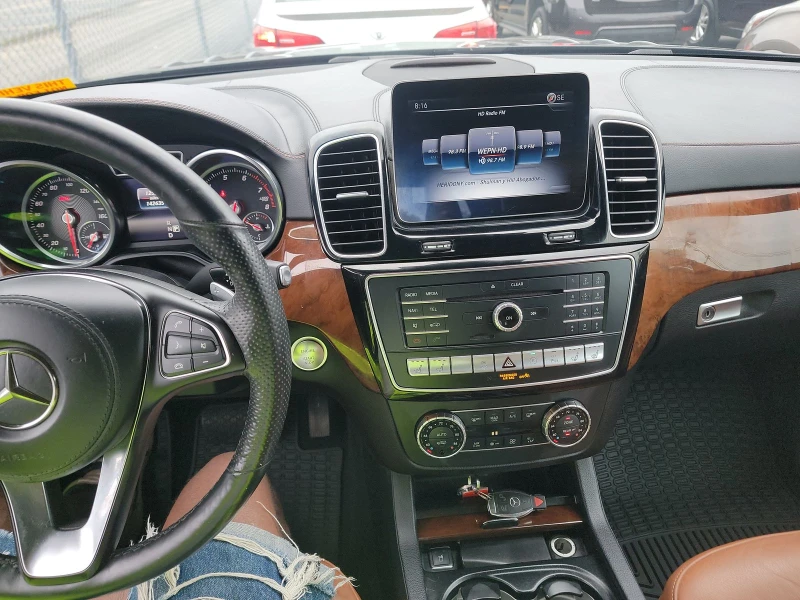 Mercedes-Benz GLS 500 AMG* PACK* 3TV* ОБДУХВАНЕ* МАСАЖ* ДИСТРОНИК* , снимка 9 - Автомобили и джипове - 52699413