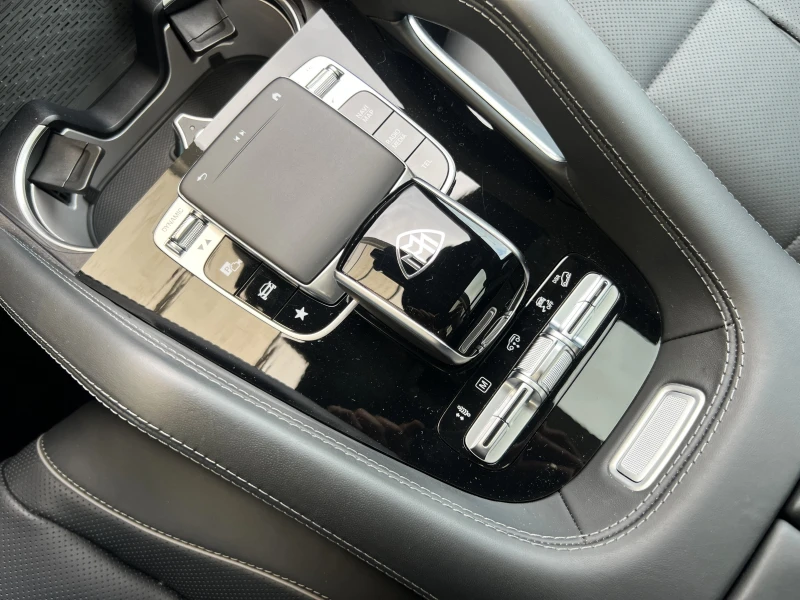 Mercedes-Benz GLS 600 MAYBACH/FIRST CLASS/E-ACTIVE/MANUFAKTUR/BURM 3D/, снимка 11 - Автомобили и джипове - 52065378