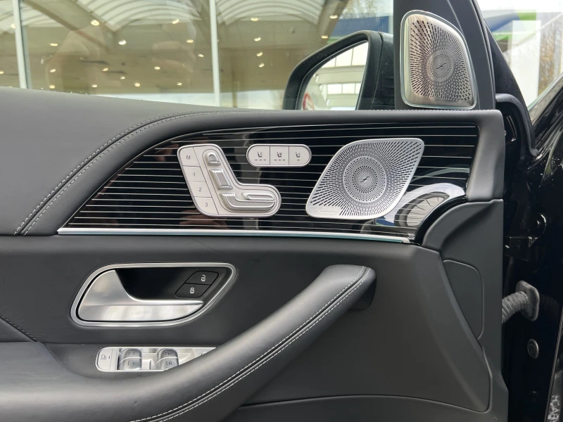 Mercedes-Benz GLS 600 MAYBACH/FIRST CLASS/E-ACTIVE/MANUFAKTUR/BURM 3D/, снимка 7 - Автомобили и джипове - 52065378