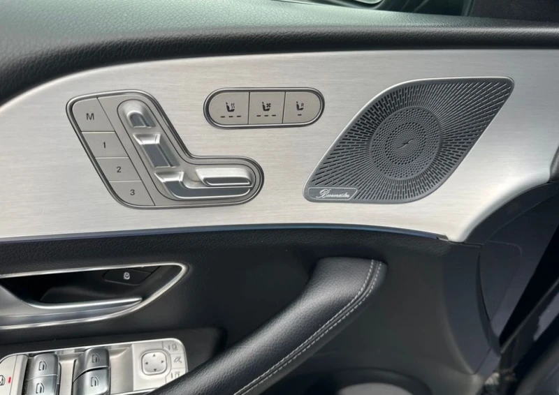 Mercedes-Benz GLE 350 d 4Matic, снимка 6 - Автомобили и джипове - 52569930