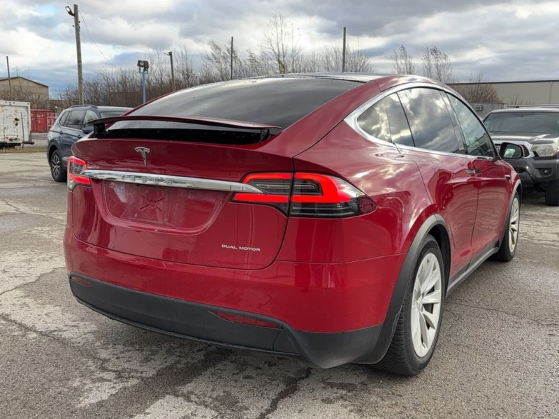 Tesla Model X * Long Range Plus AWD * CARFAX * БЕЗ ПЪРВОНАЧАЛНА , снимка 13 - Автомобили и джипове - 52778248