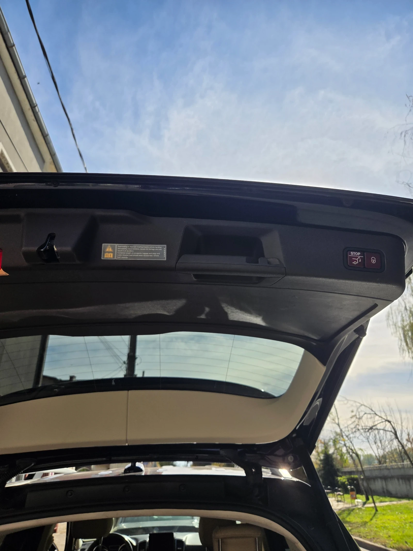 Mercedes-Benz GLE 350, снимка 12 - Автомобили и джипове - 53836669