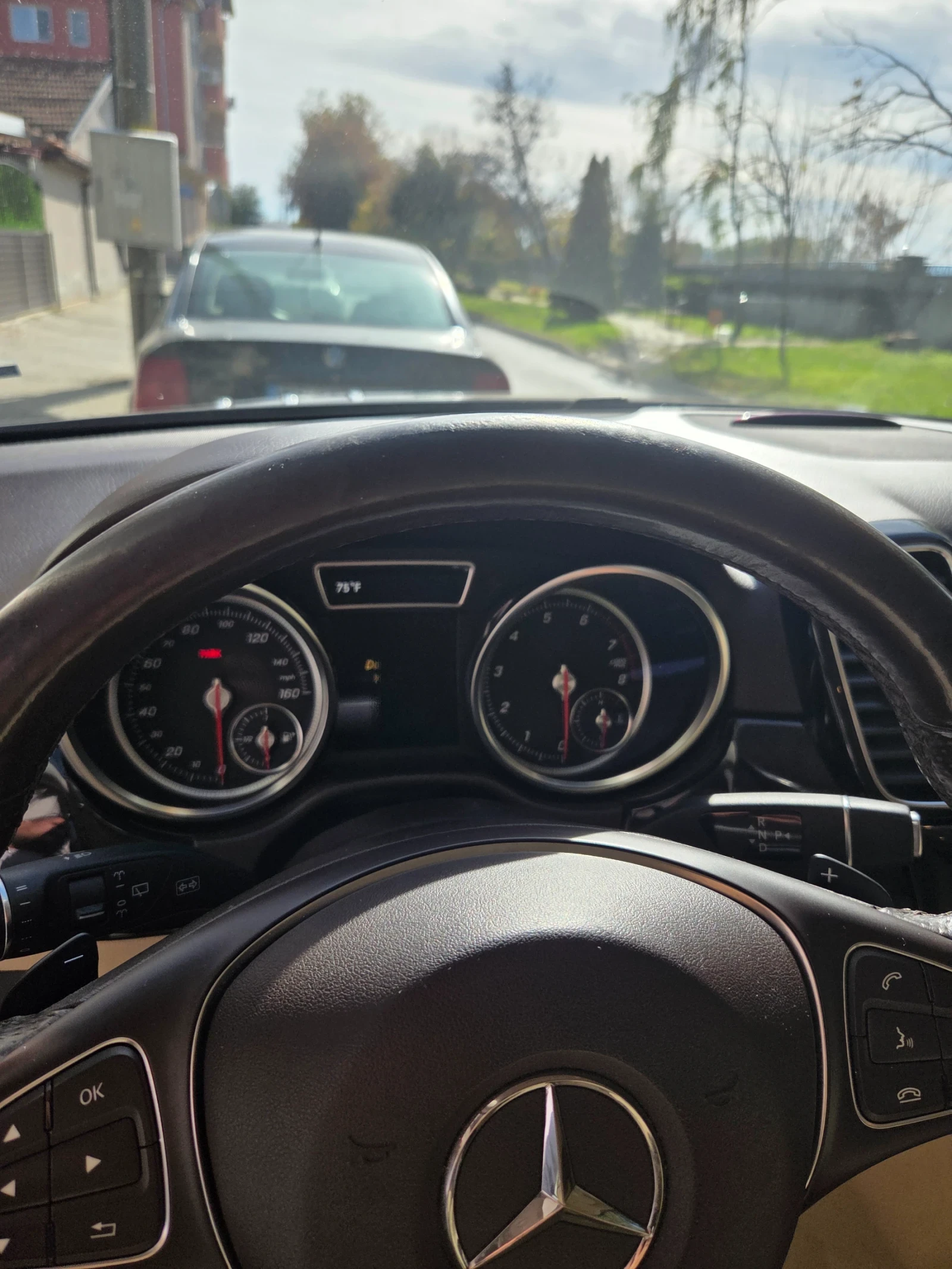 Mercedes-Benz GLE 350, снимка 8 - Автомобили и джипове - 53836669