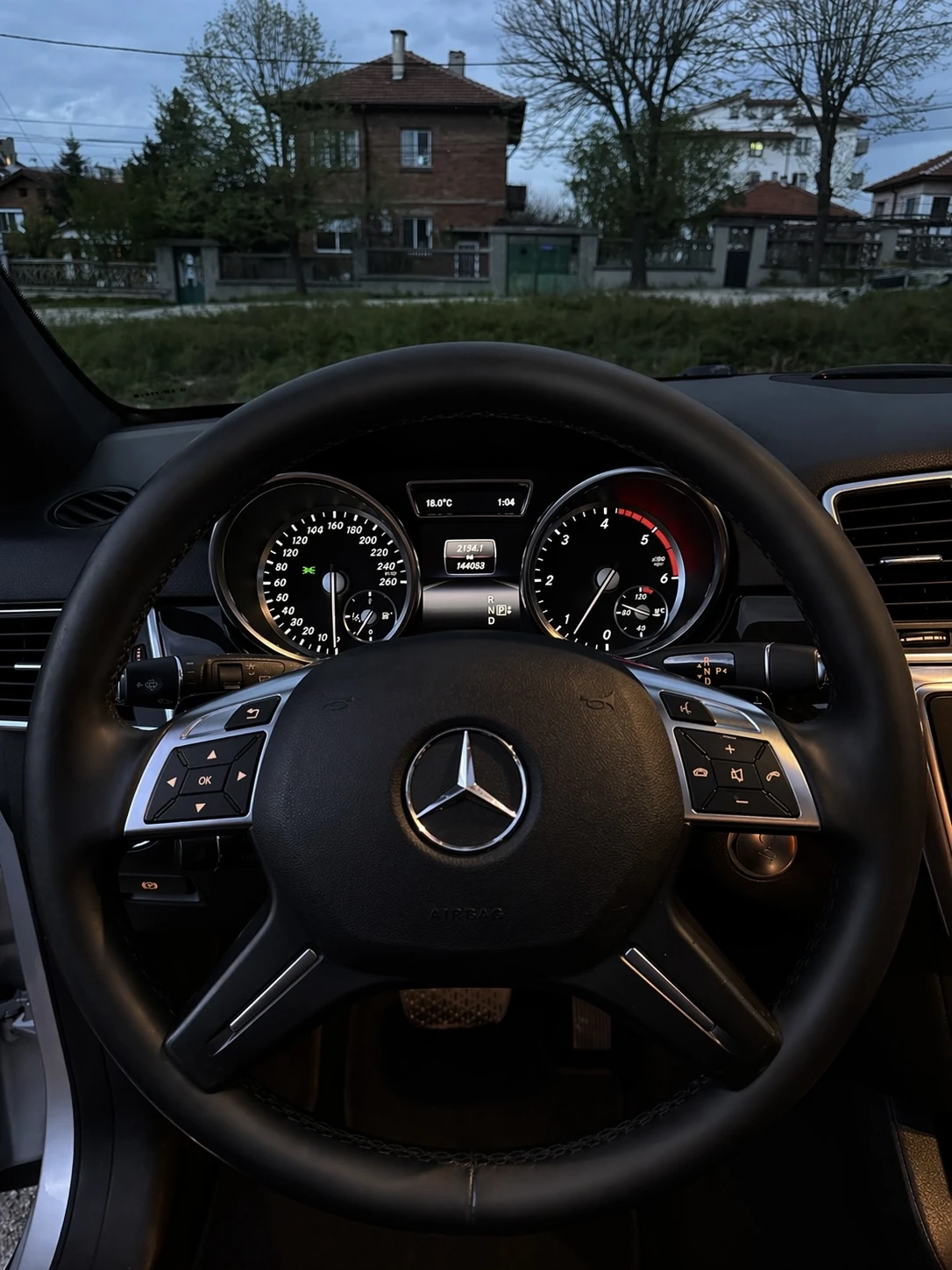 Mercedes-Benz ML 350 144 000��* AMG* �������* 360CAM* ��������* PARK AS | Mobile.bg � ����������� 11