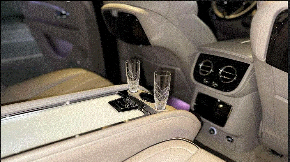 Bentley Bentayga V8 Mulliner, снимка 6 - Автомобили и джипове - 54514459