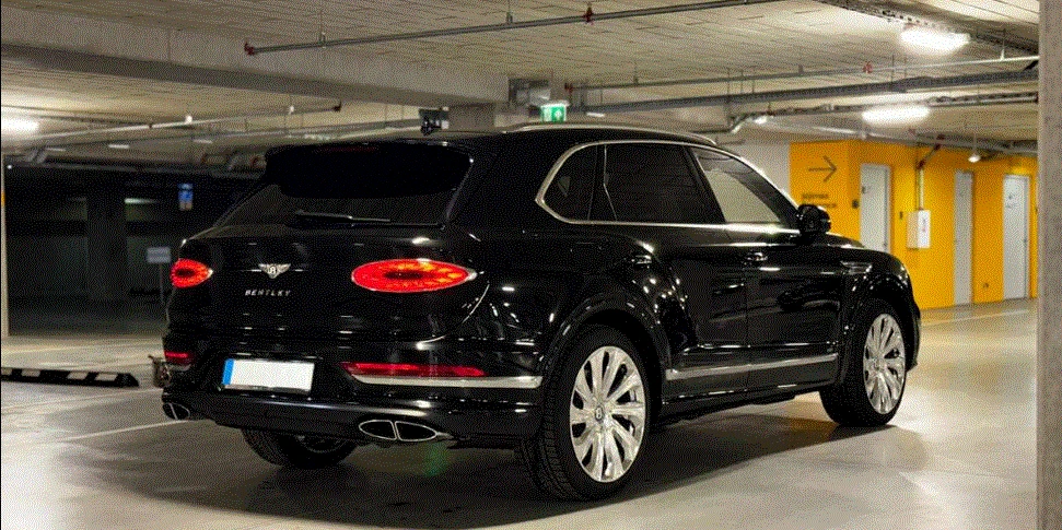 Bentley Bentayga V8 Mulliner, снимка 4 - Автомобили и джипове - 54514459