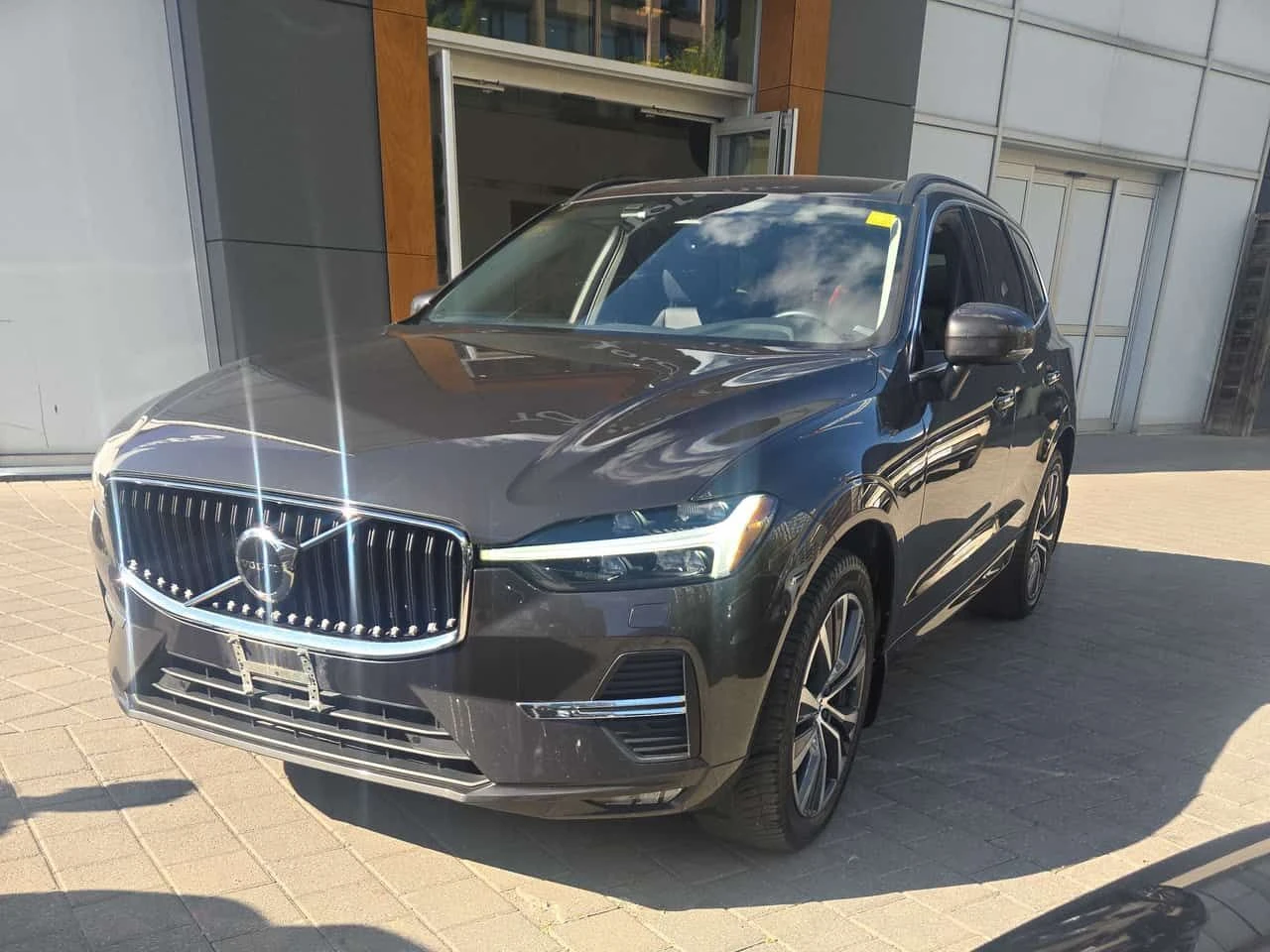 Volvo XC60 Momentum  CARFAX