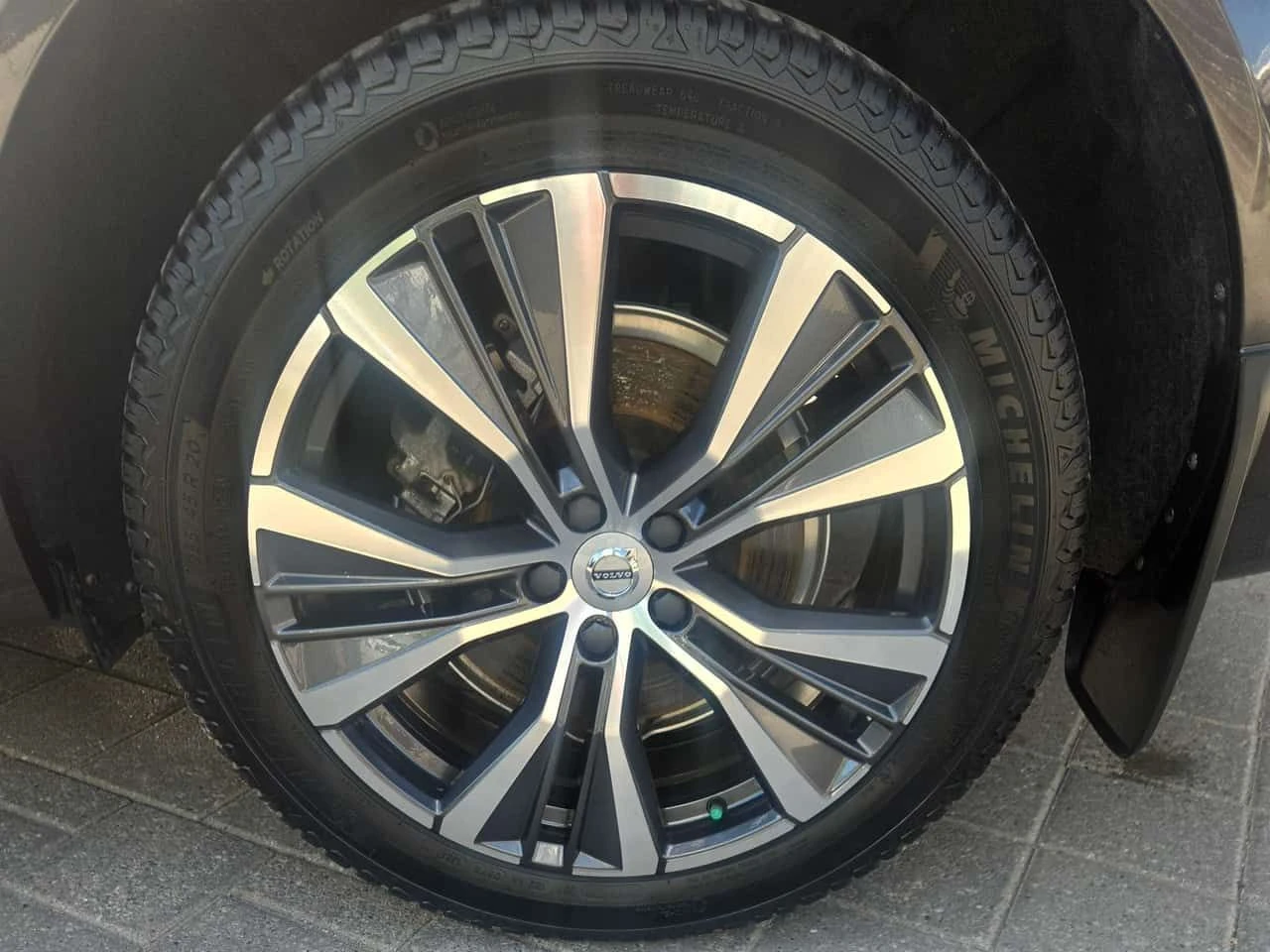 Volvo XC60 Momentum  CARFAX, снимка 12 - Автомобили и джипове - 54725998
