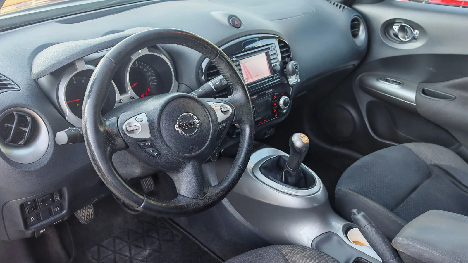 Nissan Juke 1.6 БЕНЗИН ОТ НИСАН СОФИЯ.ТОП СЪСТОЯНИЕ , снимка 9 - Автомобили и джипове - 55282547