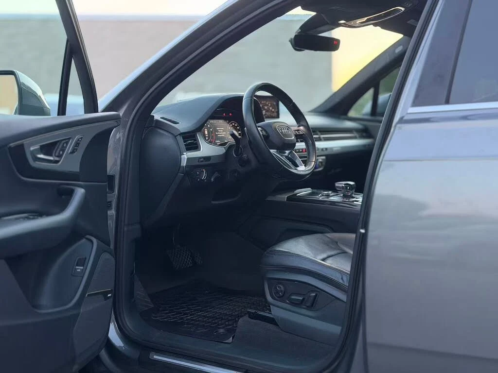 Audi Q7 S-LINE* ОБДУХ* ПОДГРЕВ* 360* BOSE* M.ТОЧКИ, снимка 9 - Автомобили и джипове - 56311540