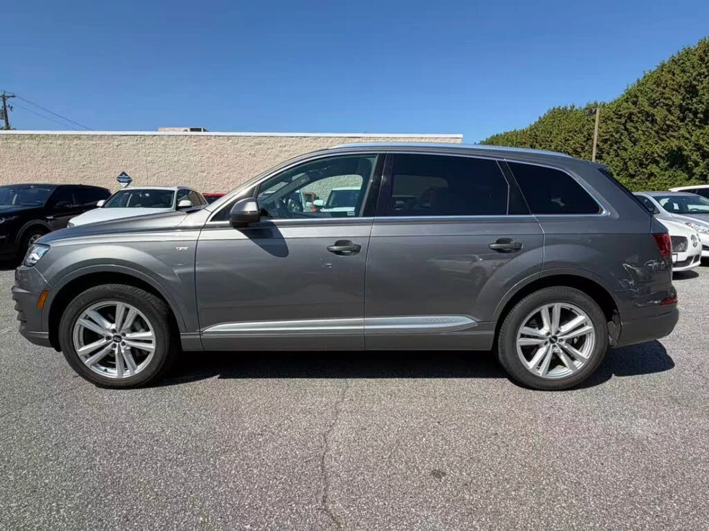 Audi Q7 S-LINE* ОБДУХ* ПОДГРЕВ* 360* BOSE* M.ТОЧКИ, снимка 8 - Автомобили и джипове - 56311540
