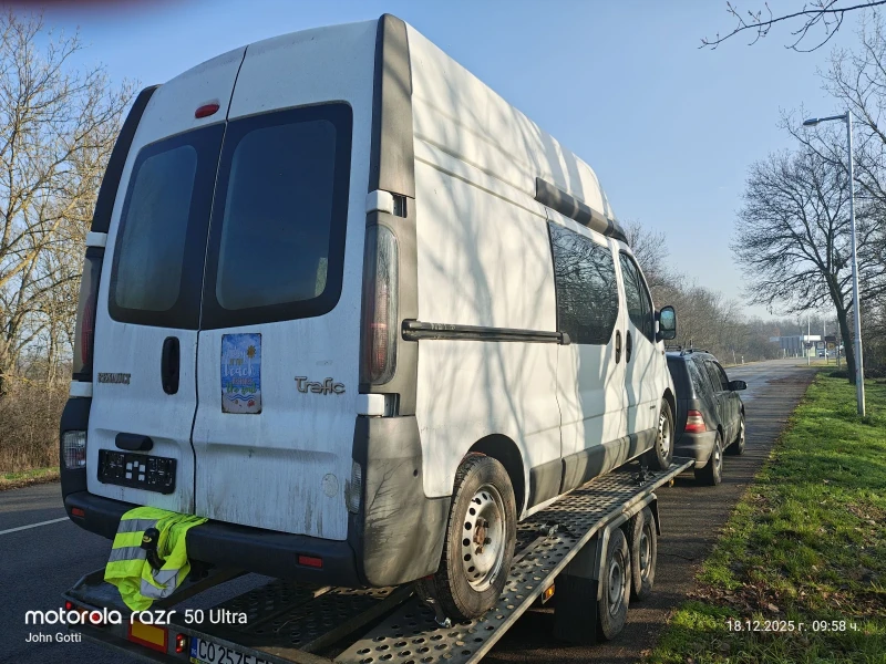 Renault Trafic 1.9 dci 101 k.c. 6 скорости , снимка 16 - Бусове и автобуси - 52850451