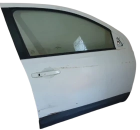 Врата предна дясна Нисан Кашкай/Nissan Qashqai +2 2013, снимка 1
