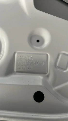 Врата предна дясна за Mazda 3 Седан 2019- Чисто нова, снимка 4