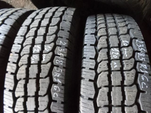 Гуми Зимни 235/85R16, снимка 3 - Гуми и джанти - 17585034