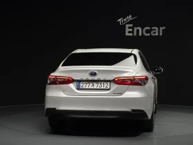 Toyota Camry (Xv70) 2.5 Le Hybrid, снимка 4